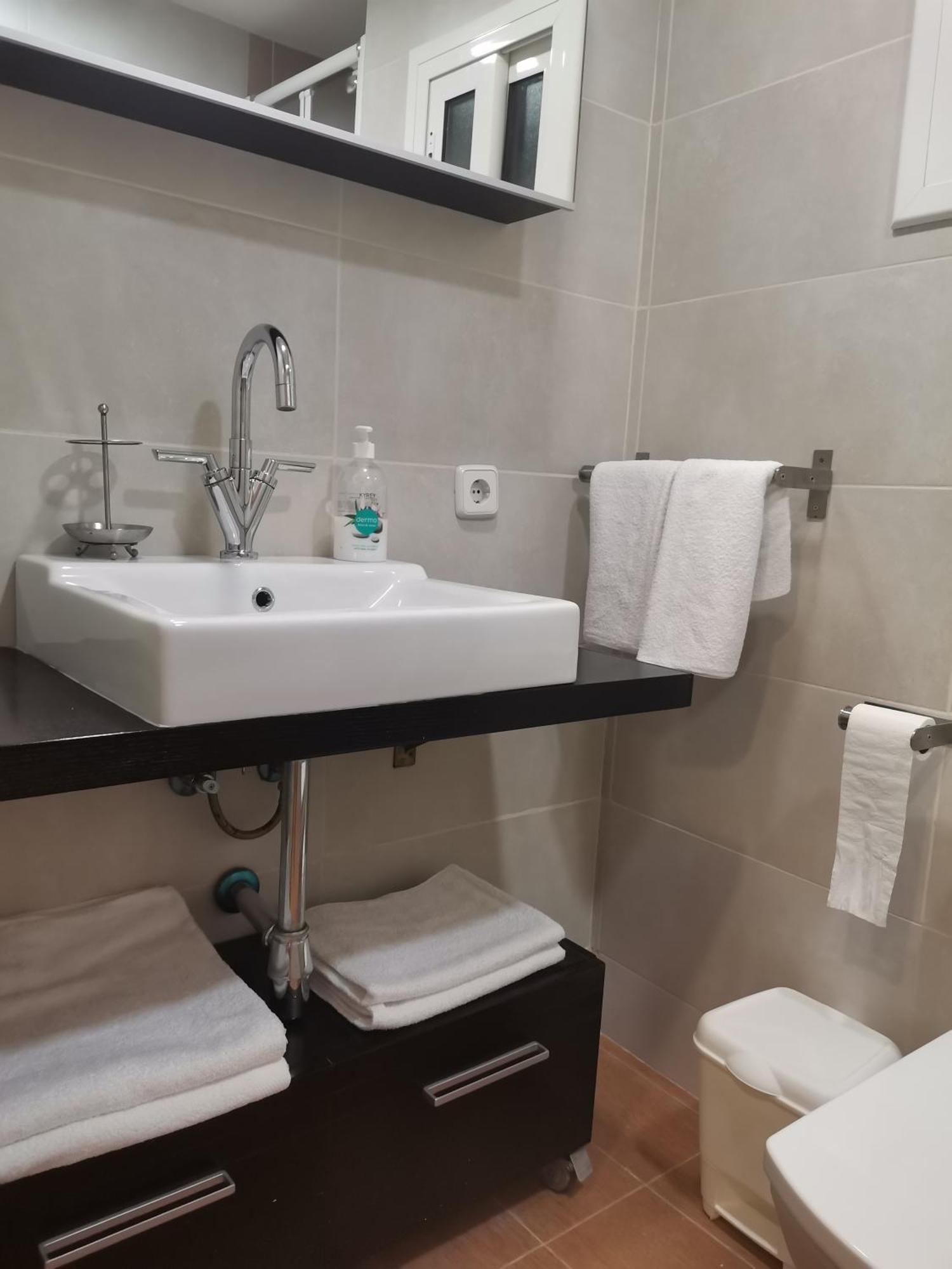 Apartamento Centrico En カレーリャ エクステリア 写真